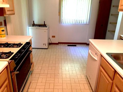 735 Waverly Dr #A, Elgin, IL 60120 photo 6