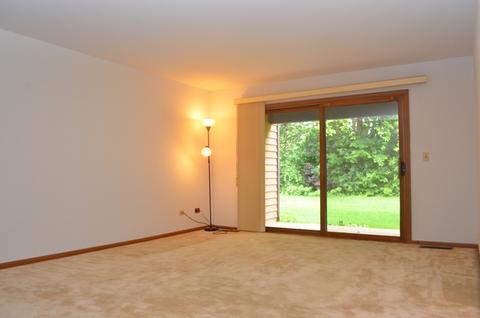 735 Waverly Dr #A, Elgin, IL 60120 photo 3