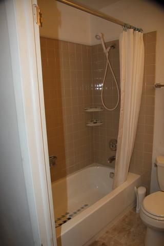 2900 Northampton Dr #B2, Rolling Meadows, IL 60008 photo 9