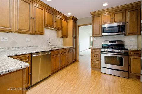 725 Mark Ave, Des Plaines, IL 60016 photo 3