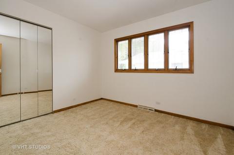 725 Mark Ave, Des Plaines, IL 60016 photo 12