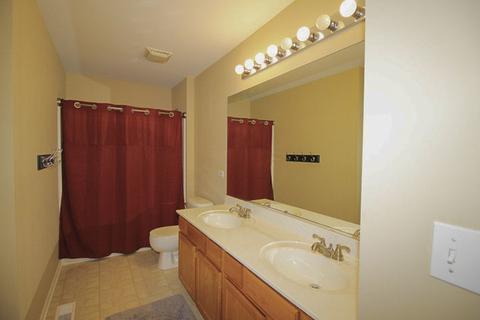 Undisclosed, Cary, IL 60013 photo 16