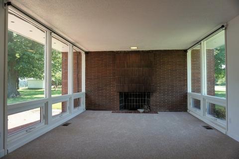 800 E Scott St, Tuscola, IL 61953 photo 10