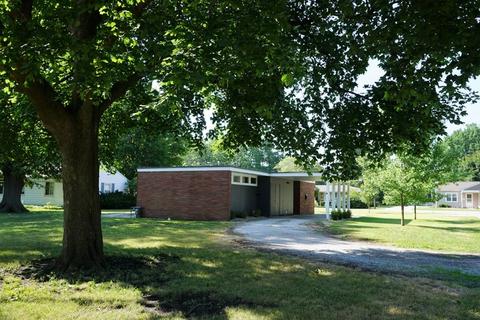 800 E Scott St, Tuscola, IL 61953 photo 5