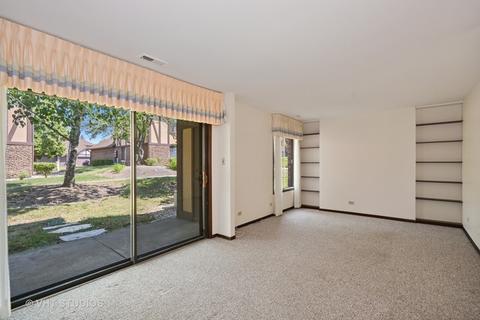 1657 Dover Ct #A, Wheaton, IL 60189 photo 6