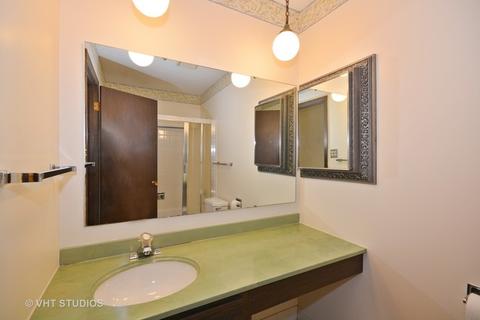 1657 Dover Ct #A, Wheaton, IL 60189 photo 10