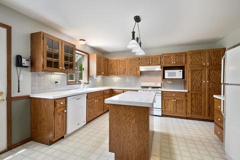 22746 S Michael Dr, Channahon, IL 60410 photo 11