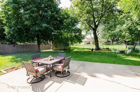 1145 Hunter Dr, Elgin, IL 60120 photo 10