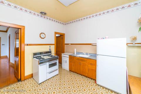 3933 S Artesian Ave, Chicago, IL 60632 photo 14