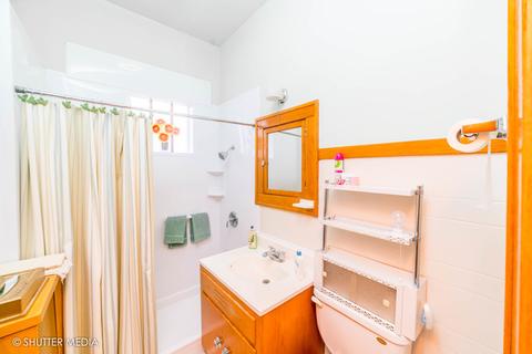 3933 S Artesian Ave, Chicago, IL 60632 photo 11