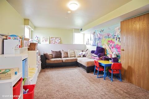 1340 Dennison Rd, Hoffman Estates, IL 60169 photo 8
