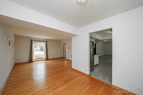 3129 Eugene Ln, Aurora, IL 60504 photo 4