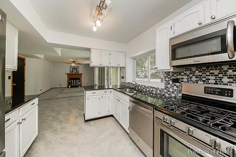 3129 Eugene Ln, Aurora, IL 60504 photo 6