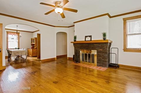 365 Elm St, Elgin, IL 60123 photo 3