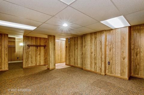 365 Elm St, Elgin, IL 60123 photo 13
