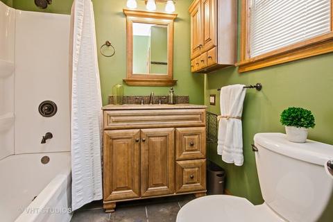 365 Elm St, Elgin, IL 60123 photo 12