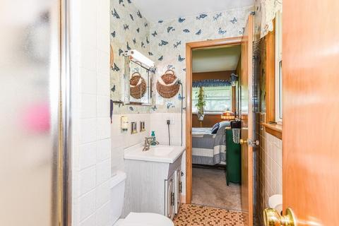 807 E Golfview Dr, Mount Prospect, IL 60056 photo 8