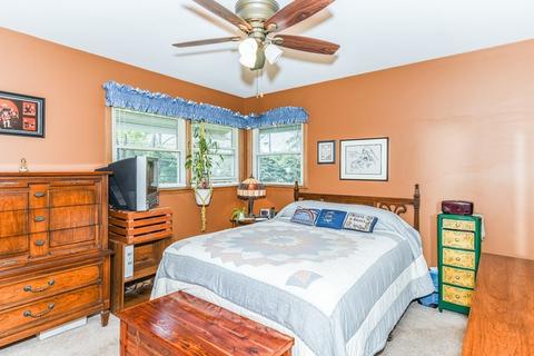 807 E Golfview Dr, Mount Prospect, IL 60056 photo 6