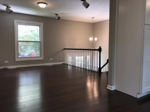 970 Grant St, Bartlett, IL 60103 photo 2