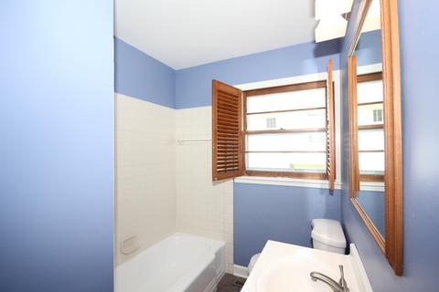 103 N Elroy Ave, Bartlett, IL 60103 photo 12