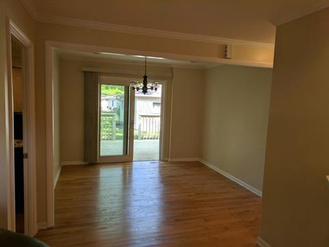 211 W Wayne Pl, Wheeling, IL 60090 photo 3