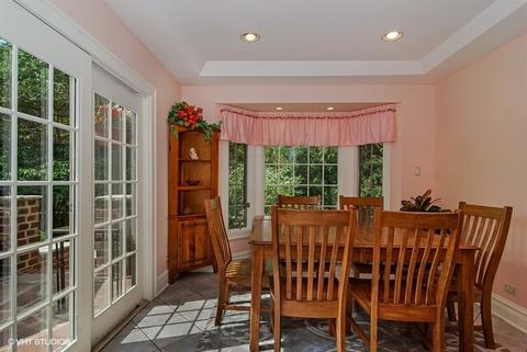 3840 Rosemear Ave, Brookfield, IL 60513 photo 9