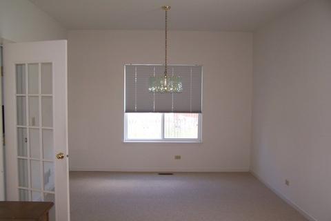 245 Norwich Dr, Bartlett, IL 60103 photo 9