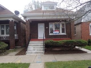 2439 E 93rd St, Chicago, IL 60617 photo 2