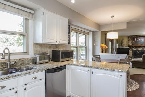 1193 Jasmine Ct, Bartlett, IL 60103 photo 8