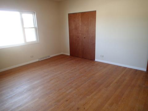 1436 Willow Ave, Des Plaines, IL 60016 photo 9