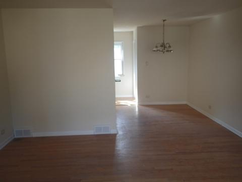 1436 Willow Ave, Des Plaines, IL 60016 photo 4