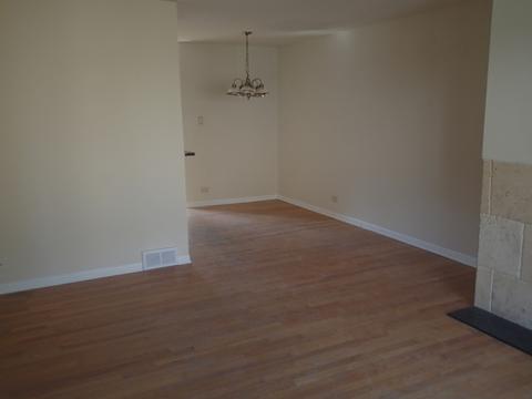 1436 Willow Ave, Des Plaines, IL 60016 photo 2