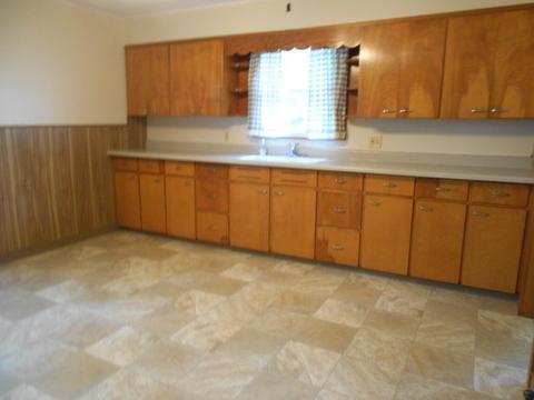 255 N 7th Ave, Kankakee, IL 60901 photo 3