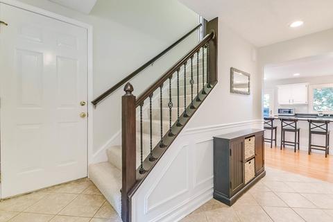 35 Circle Dr, Algonquin, IL 60102 photo 4