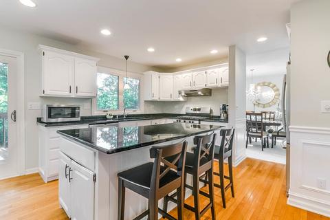 35 Circle Dr, Algonquin, IL 60102 photo 11