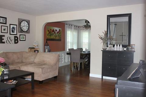 18328 Burnham Ave, Lansing, IL 60438 photo 3