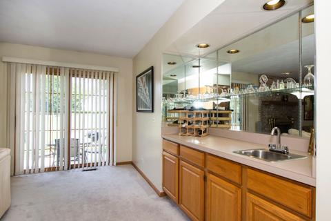867 Groton Ct, Bartlett, IL 60103 photo 12