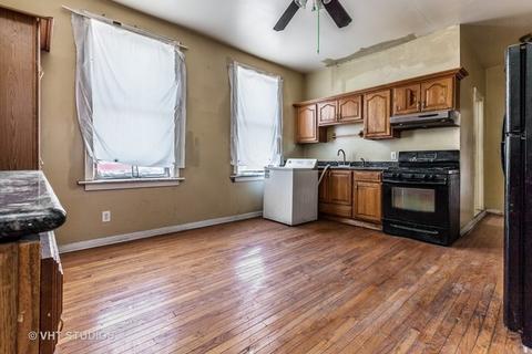 3001 E 83rd St, Chicago, IL 60617 photo 4