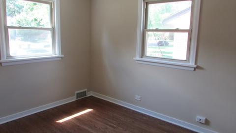 395 Hamilton Ave, Elgin, IL 60123 photo 8