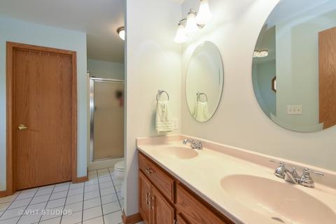 5015 Brighton Ln, Plainfield, IL 60586 photo 10