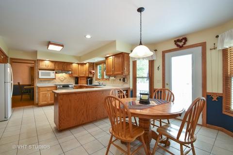 5015 Brighton Ln, Plainfield, IL 60586 photo 4