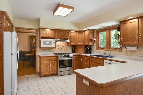 5015 Brighton Ln, Plainfield, IL 60586 photo 3