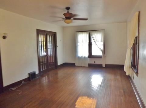 132 E Union St, Seneca, IL 61360 photo 9