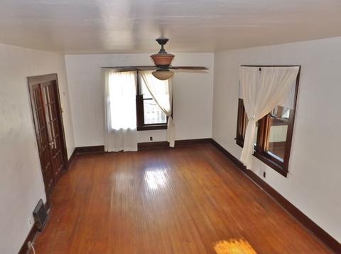132 E Union St, Seneca, IL 61360 photo 7