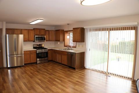 803 Reef Ct, Wheeling, IL 60090 photo 4