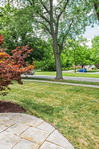 163 Northgate Rd, Riverside, IL 60546 photo 2