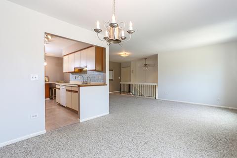 1408 Chippewa Trl, Wheeling, IL 60090 photo 8
