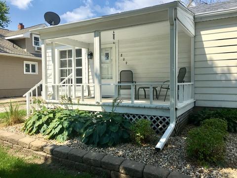 809 Catherine St, Ottawa, IL 61350 photo 2