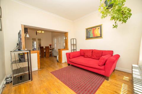 1538 E 94th St, Chicago, IL 60619 photo 4