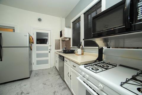 1538 E 94th St, Chicago, IL 60619 photo 14